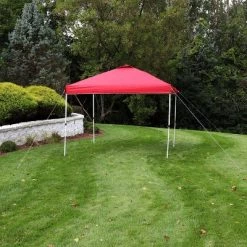 Sunnydaze Decor Sunnydaze Premium Pop-Up Canopy with Rolling Carry Bag - 10' x 10' - Red